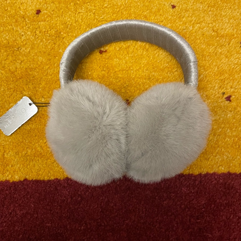 Earmuffs - Picture 3 of 3